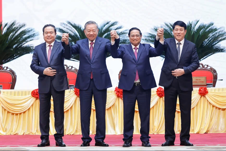 Đổi mới, bứt phá, đưa đất nước vững bước tiến vào kỷ nguyên vươn mình 13