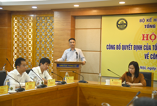Hội nghị công bố quyết định điều động và bổ nhiệm đồng chí Đậu Ngọc Hùng giữ chức vụ Vụ trưởng Vụ Thống kê Nông, Lâm nghiệp và Thủy sản 1
