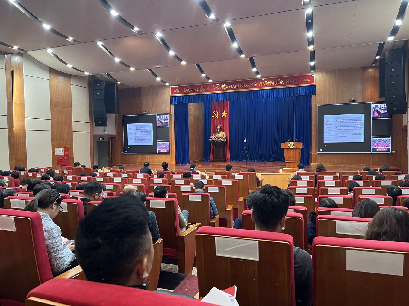 Tổng cục Thống kê tham dự trực tuyến Hội nghị quán triệt nội dung 2 cuốn sách của Tổng Bí thư Nguyễn Phú Trọng  1