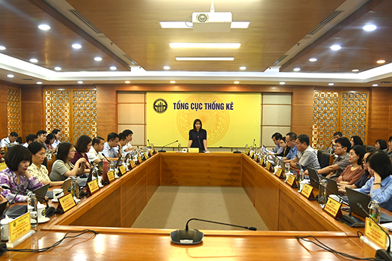 Tổng cục Thống kê công bố quyết định bổ nhiệm các Phó Vụ trưởng và tương đương và họp giao ban cấp Vụ quý III/2024 1