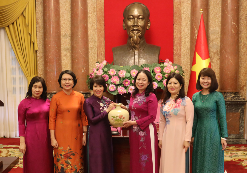 Phó Chủ tịch nước tiếp các cán bộ nữ tiêu biểu ngành Kế hoạch và Đầu tư