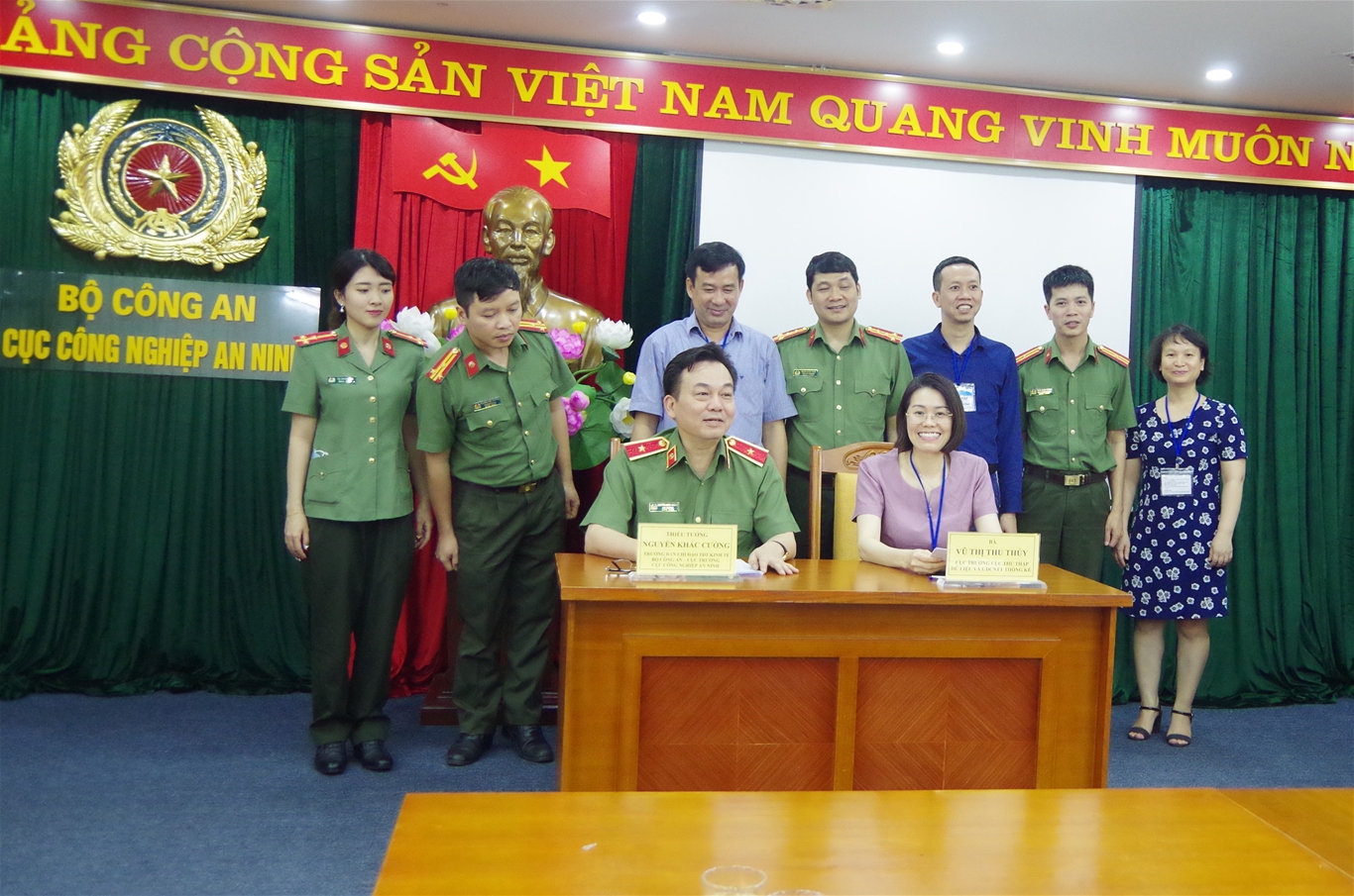 Lễ bàn giao và nghiệm thu kết quả Tổng điều tra kinh tế 2021 giữa Ban Chỉ đạo Tổng điều tra kinh tế Trung ương và Ban Chỉ đạo Tổng điều tra Bộ Công an 1