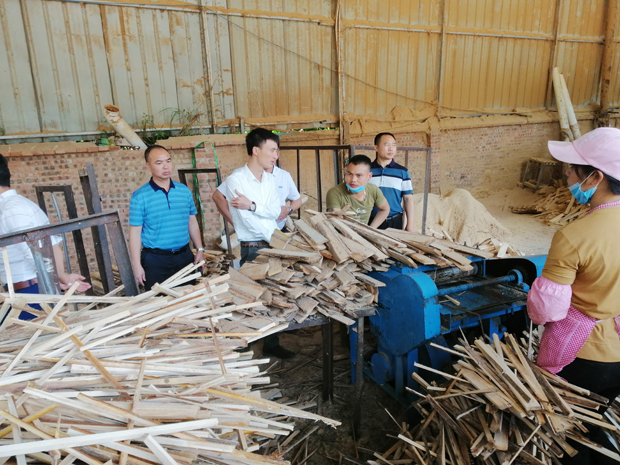 Giảm nghèo - chương trình trọng tâm trong phát triển kinh tế xã hội ở huyện Mèo Vạc tỉnh Hà Giang 1
