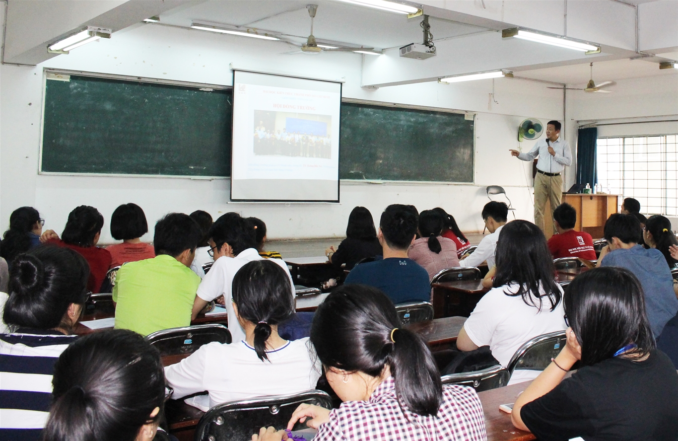 Nhiều chuyển biến trong giáo dục đại học 1