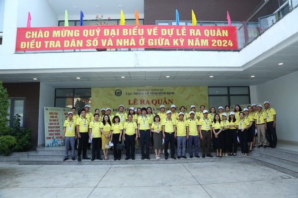 Tưng bừng lễ ra quân điều tra dân số giữa kỳ năm 2024 tại tỉnh Bình Định  3