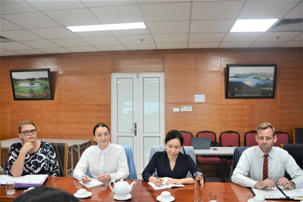 Tổng cục Thống kê tiếp xã giao Đoàn chuyên gia Thống kê Đan Mạch 1