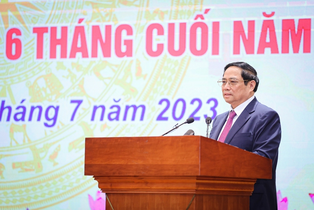 Thực hiện chính sách tiền tệ nới lỏng hơn có trọng tâm, trọng điểm, tiếp tục giảm lãi suất cho vay cho doanh nghiệp 4