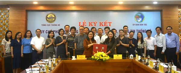 Lễ ký kết quy chế phối hợp công tác và chia sẻ dữ liệu, thông tin thống kê giữa Ủy ban Dân Tộc Và Tổng cục Thống kê 2