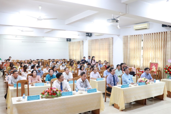 Tổng cục Thống kê công bố Quyết định về công tác cán bộ trường Cao đẳng Thống kê II 2