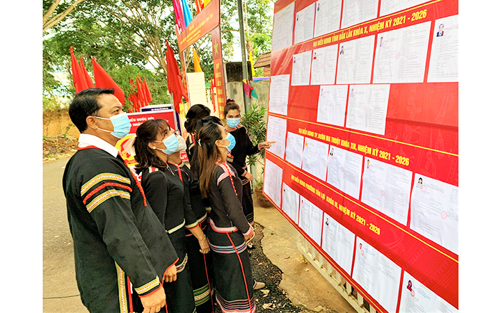 Cử tri cả nước đi bầu cử đại biểu Quốc hội khóa XV và đại biểu HĐND các cấp nhiệm kỳ 2021 – 2026 7