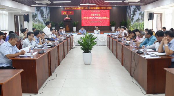 Hội nghị trao đổi công tác thống kê và tham mưu các chỉ tiêu kinh tế - xã hội trên địa bàn huyện Hóc Môn 2