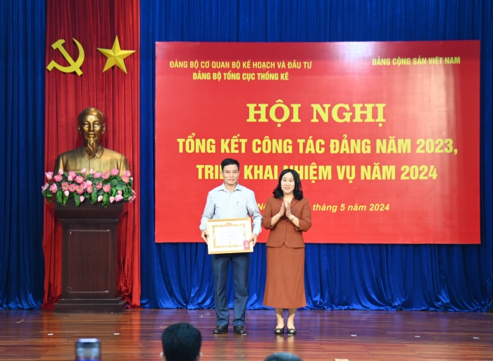 Tổng cục Thống kê tổ chức Hội nghị Tổng kết công tác Đảng năm 2023 và Triển khai nhiệm vụ công tác năm 2024 5