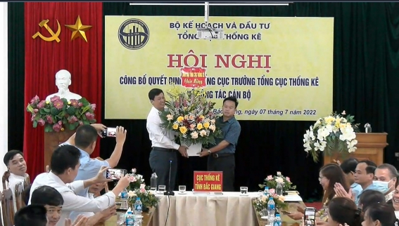 Hội nghị công bố Quyết định của Tổng cục trưởng Tổng cục Thống kê về công tác cán bộ của Cục Thống kê Bắc Giang 2