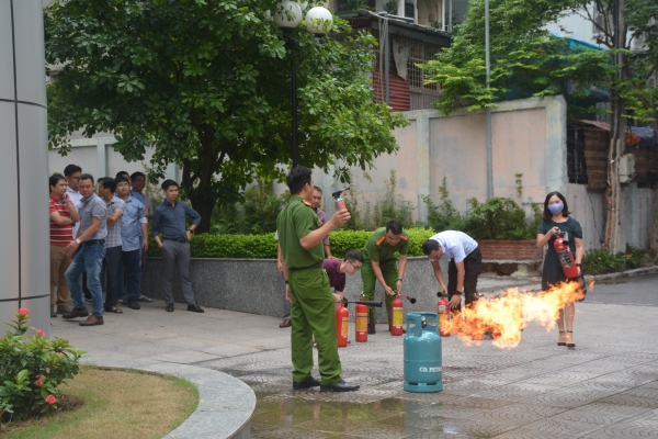 Tổng cục Thống kê tổ chức tập huấn Phòng cháy chữa cháy 3