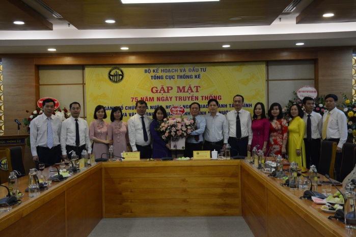 Gặp mặt 75 năm Ngày truyền thống ngành Tổ chức nhà nước, ngành Ngoại giao, ngành Tài chính và Văn phòng cơ quan hành chính nhà nước 1