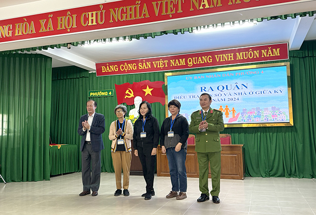 Lâm Đồng ra quân Điều tra Dân số và nhà ở giữa kỳ năm 2024 4