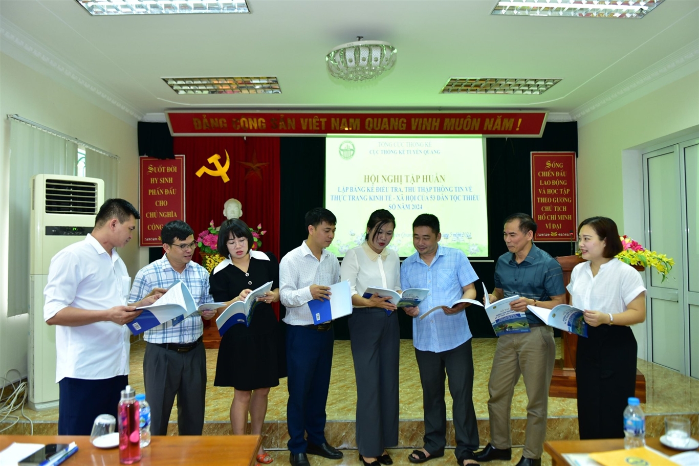 Tuyên Quang: Quyết tâm thực hiện thành công cuộc Điều tra, thu thập thông tin về thực trạng kinh tế - xã hội của 53 dân tộc thiểu số năm 2024 1