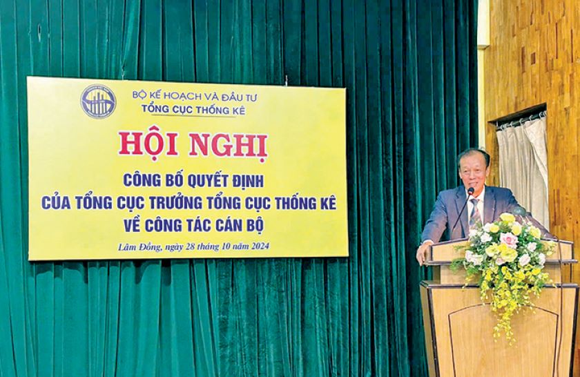 Hội nghị công bố quyết định của Tổng cục trưởng Tổng cục Thống kê về công tác cán bộ Cục Thống kê tỉnh Lâm Đồng 2