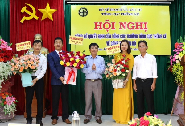Hội nghị công bố Quyết định của Tổng cục trưởng Tổng cục Thống kê về công tác cán bộ của tỉnh Kon Tum 2