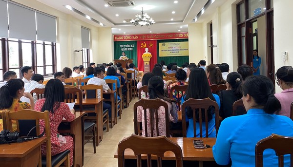 Hội nghị công bố quyết định của Tổng cục trưởng TCTK về công tác cán bộ của CTK tỉnh Quảng Ninh 1
