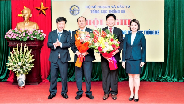 Hội nghị công bố Quyết định công tác cán bộ tại Cục Thống kê tỉnh Nam Định 4