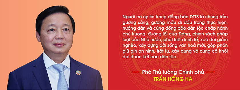 Người có uy tín trong đồng bào dân tộc thiểu số - mỗi điển hình tiên tiến là một bông hoa tỏa ngát hương 3