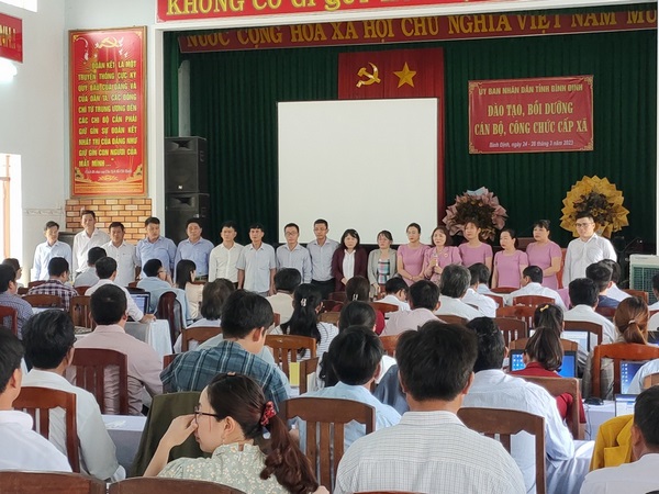 Cục Thống kê tỉnh Bình Định tổ chức các lớp đào tạo, bồi dưỡng công chức  Văn phòng - Thống kê cấp xã năm 2023  1