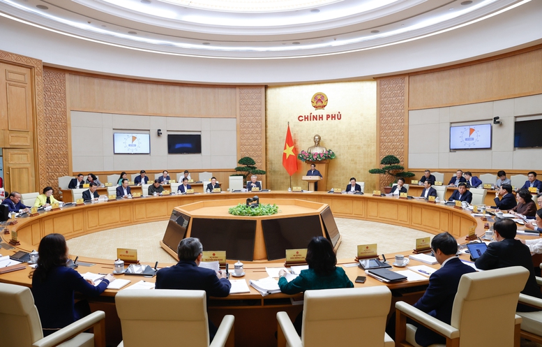 Thủ tướng Phạm Minh Chính: Từ nay đến cuối năm và đầu năm 2025 phải làm cùng lúc 3 nhóm nhiệm vụ lớn, trong đó có nhiều nhiệm vụ khó, phức tạp và nhạy cảm 1