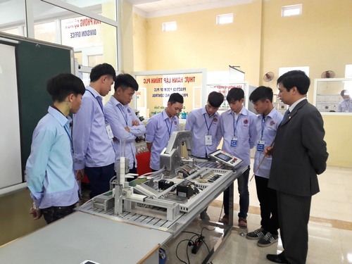 Thị trường lao động Việt Nam trong bối cảnh CMCN 4.0