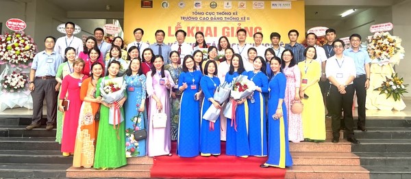 Phó Tổng cục trưởng Nguyễn Trung Tiến dự Lễ khai giảng năm học 2024-2025 của trường Cao đẳng Thống kê II 3