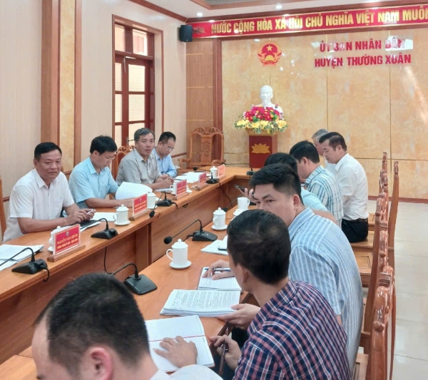 Đoàn công tác TCTK làm việc với các Chi cục Thống kê tỉnh Thanh Hóa về việc bố trí quỹ đất xây dựng trụ sở làm việc   8