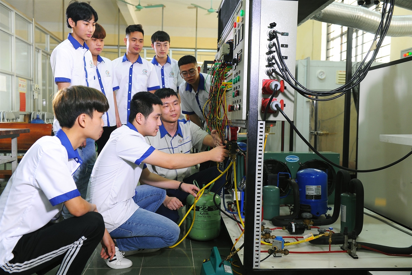 Trường Cao đẳng Nghề Hải Dương: Nơi đào tạo ra những người thợ giỏi thạo nghề 11
