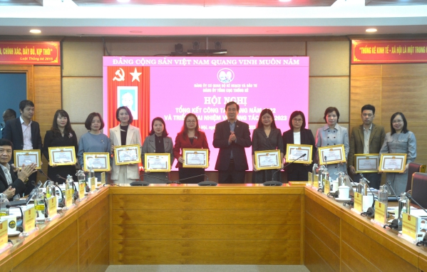 Hội nghị Tổng kết công tác Đảng năm 2022 và Triển khai nhiệm vụ công tác năm 2023 6