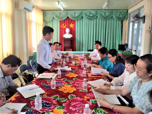 Phó Tổng cục trưởng Tổng cục Thống kê Đỗ Thị Ngọc và đoàn công tác làm việc về Điều tra thí điểm Tổng điều tra Nông thôn, nông nghiệp năm 2025 tại tỉnh Tiền Giang 8