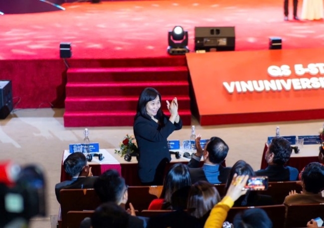 Tổng cục trưởng Nguyễn Thị Hương tham dự Lễ Khai giảng năm học 2024-2025 của VinUni 1