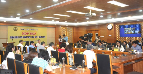 Tổng cục Thống kê họp báo Tình hình lao động việc làm quý I năm 2023 1