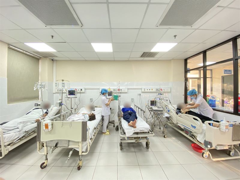 Ngành Y tế Hòa Bình từng bước nâng cao chất lượng chăm sóc, bảo vệ sức khỏe Nhân dân 1