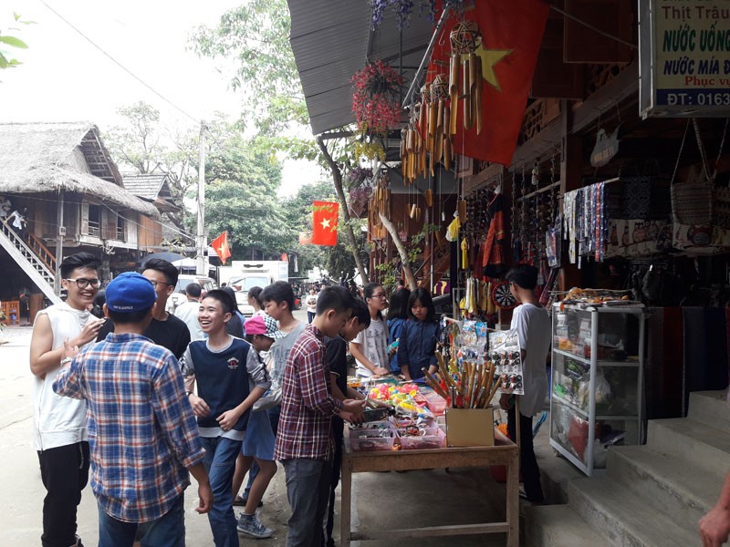 Huyện Mai Châu: Khai thác tiềm năng, thế mạnh để hội nhập và phát triển 3