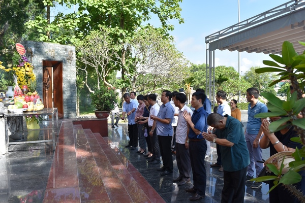 Đoàn công tác TCTK làm việc với Cục Thống kê tỉnh Điện Biên 4