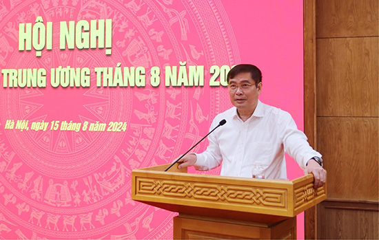 Đảng bộ Tổng cục Thống kê tham dự Hội nghị Báo cáo viên Trung ương tháng 8 năm 2024 2