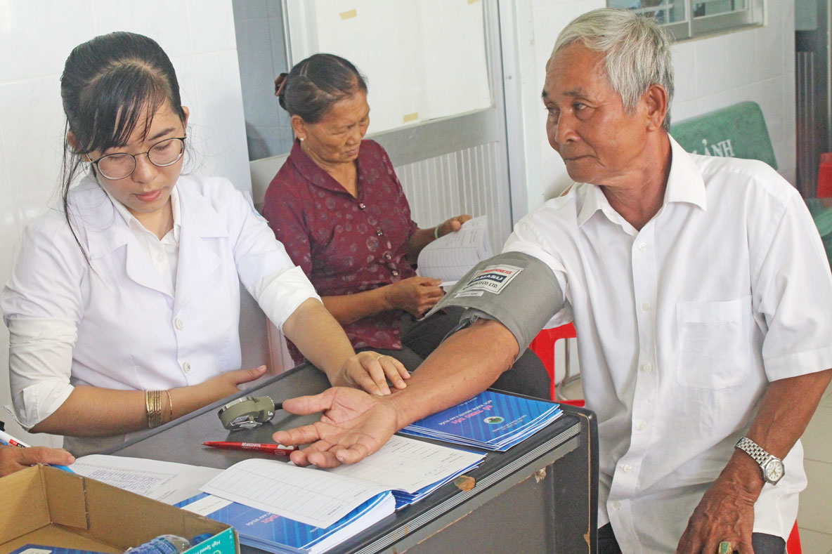 Phát triển dịch vụ chăm sóc người cao tuổi trong xu thế xã hội già hóa