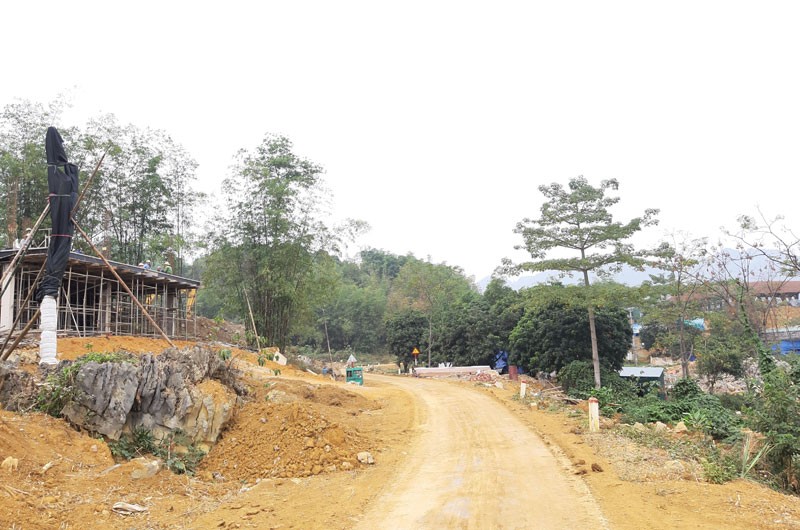 Huyện Đà Bắc: Đưa các chương trình, chính sách dân tộc vào cuộc sống 4