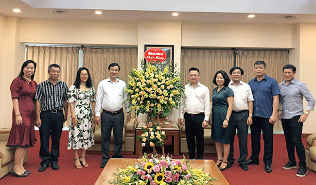 Tổng cục Thống kê chúc mừng Thông tấn xã Việt Nam nhân 75 năm ngày truyền thống của ngành Thông tấn quốc gia 1