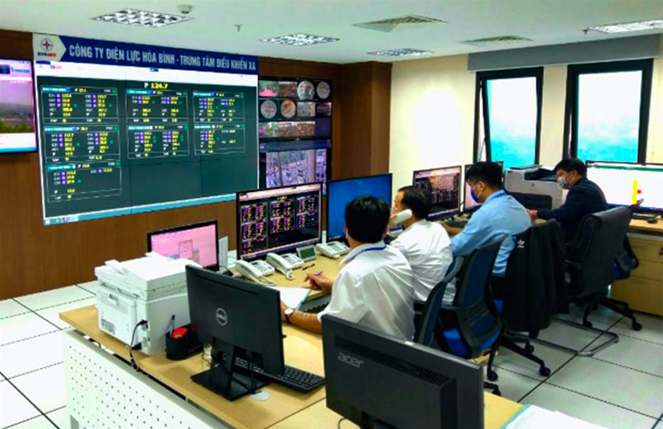 Công ty Điện lực Hòa Bình: Nỗ lực hướng tới sự hài lòng của khách hàng 4