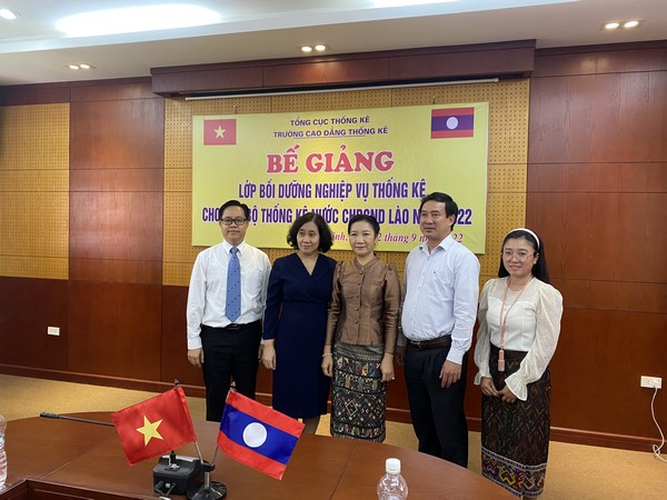 Lễ bế giảng khóa đào tạo nghiệp vụ thống kê cho cán bộ, công chức ngành Thống kê Lào 2