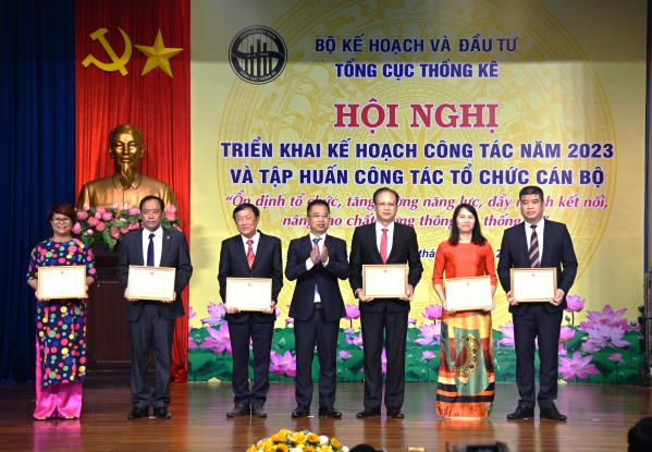 Tổng cục Thống kê tổ chức Hội nghị Triển khai kế hoạch công tác năm 2023 15