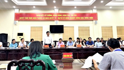 Tổng cục trưởng TCTK Nguyễn Thị Hương làm việc với tỉnh Phú Thọ 2