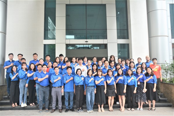 Đoàn thanh niên TCTK tổ chức chương trình chào mừng kỷ niệm 77 năm Ngày thành lập ngành Thống kê 06/5, hướng tới kỷ niệm 33 năm ngày sinh nhật Bác 19/5 1
