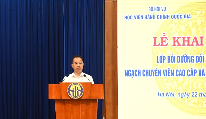 Tổng cục Thống kê khai giảng Lớp Bồi dưỡng đối với công chức ngạch chuyên viên cao cấp và tương đương khóa 20/2024 1