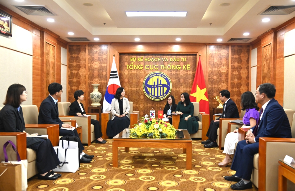 Tổng cục Thống kê tiếp xã giao Đoàn Cơ quan Thống kê Hàn Quốc và Tổng kết Dự án Hàn Quốc năm 2024